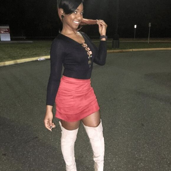 Bebe Burnt Rust Orange Suede Lined Stretch Mini Skirt Size 10 - Picture 7 of 7